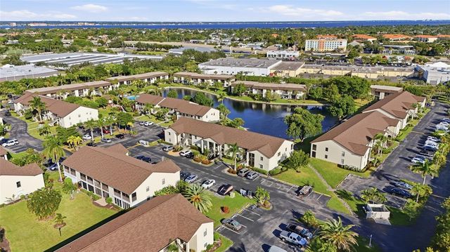 9270 LAKE PARK DRIVE 201, Fort Myers, FL 33919