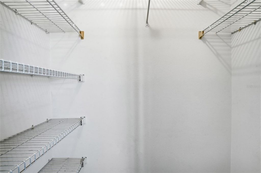 Image 33 of property listing at 9270 LAKE PARK DRIVE 201, Fort Myers, FL 33919