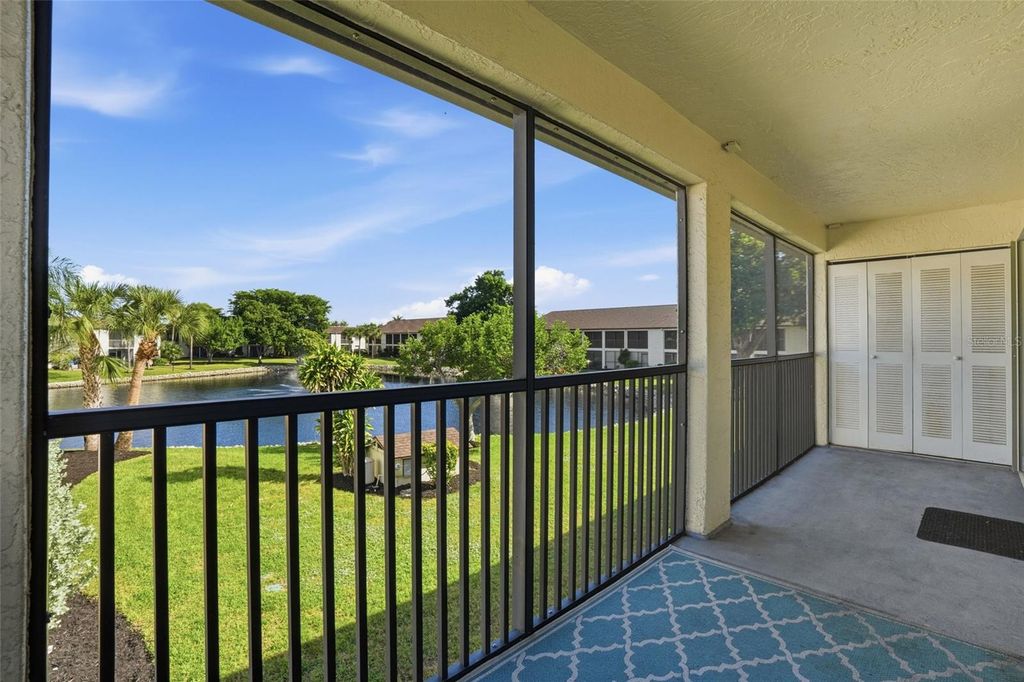 Image 38 of property listing at 9270 LAKE PARK DRIVE 201, Fort Myers, FL 33919