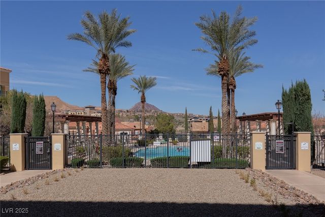 30 Strada Di Villaggio 519, Henderson, NV 89011