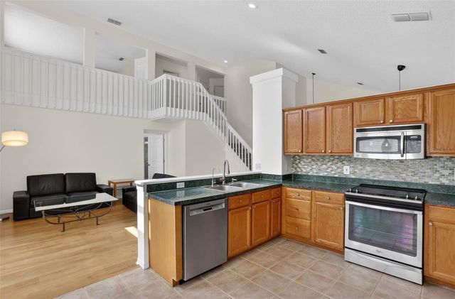 2809 RUNYON CIRCLE, Orlando, FL 32837