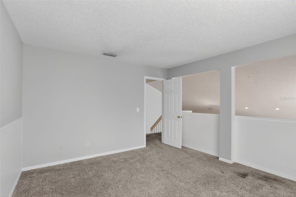 Image 27 of property listing at 2809 RUNYON CIRCLE, Orlando, FL 32837