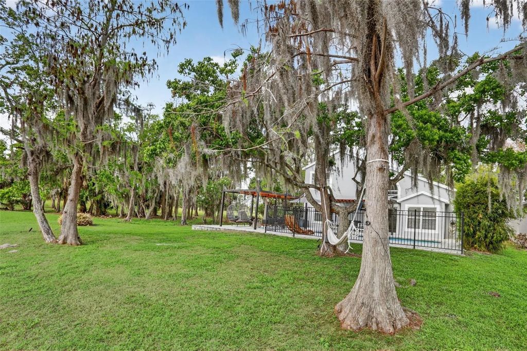 Image 46 of property listing at 2809 RUNYON CIRCLE, Orlando, FL 32837