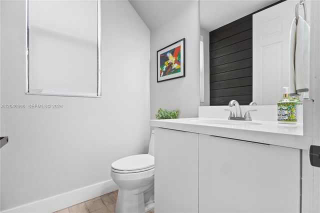 8774 NW 103rd Avenue, Doral, FL 33178