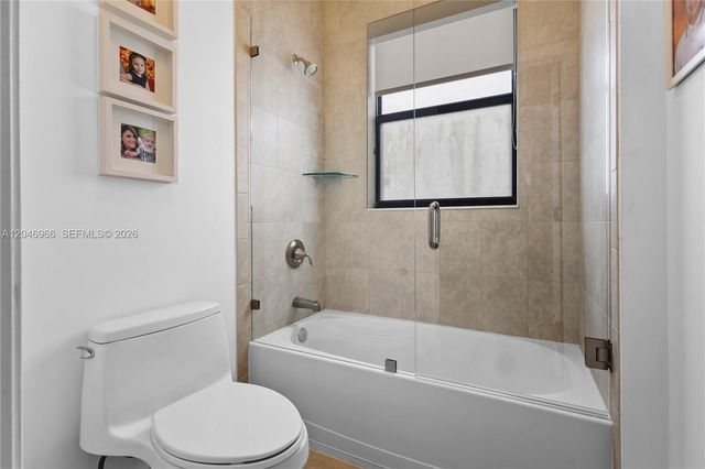 8774 NW 103rd Avenue, Doral, FL 33178