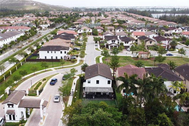 8774 NW 103rd Avenue, Doral, FL 33178