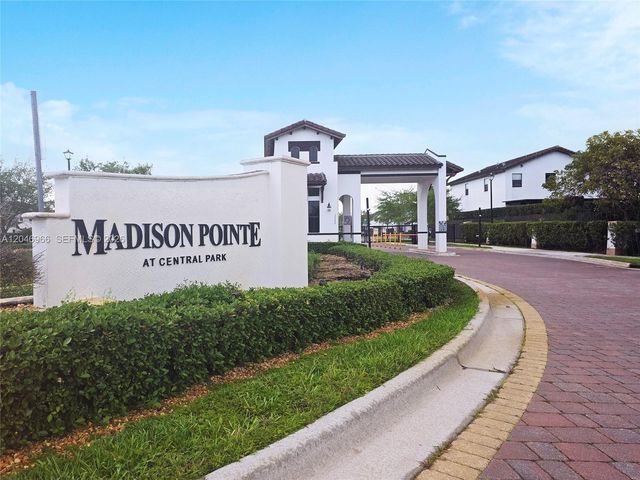 8774 NW 103rd Avenue, Doral, FL 33178