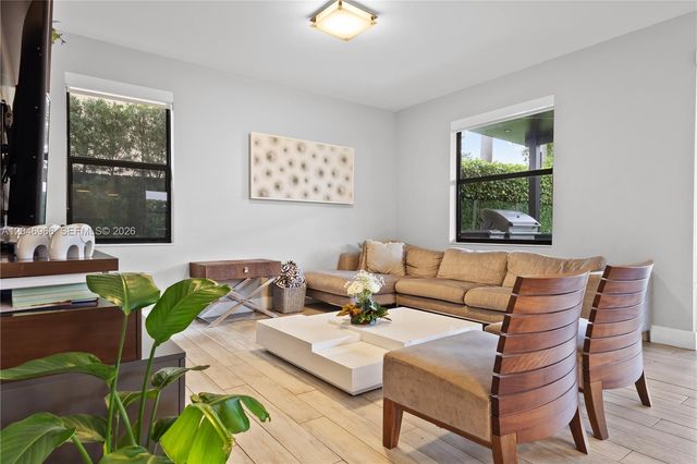 8774 NW 103rd Avenue, Doral, FL 33178