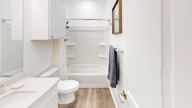 3235 Dallas Street 2304, Dallas, TX 75210