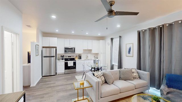 3235 Dallas Street 2304, Dallas, TX 75210