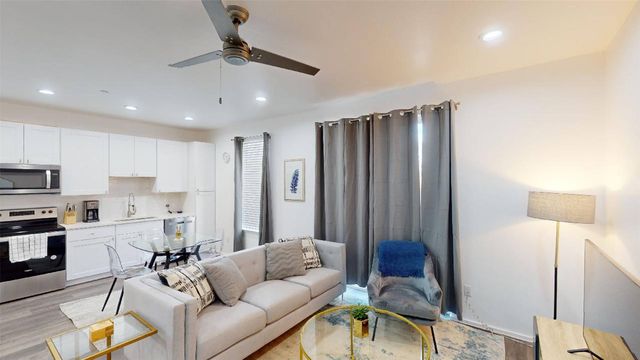 3235 Dallas Street 2304, Dallas, TX 75210