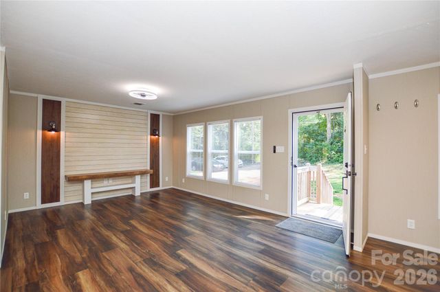207 Pinehaven Drive, New London, NC 28127