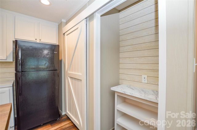207 Pinehaven Drive, New London, NC 28127