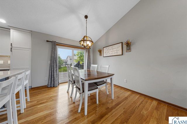 104 Kingsmill Court, Mankato, MN 56001