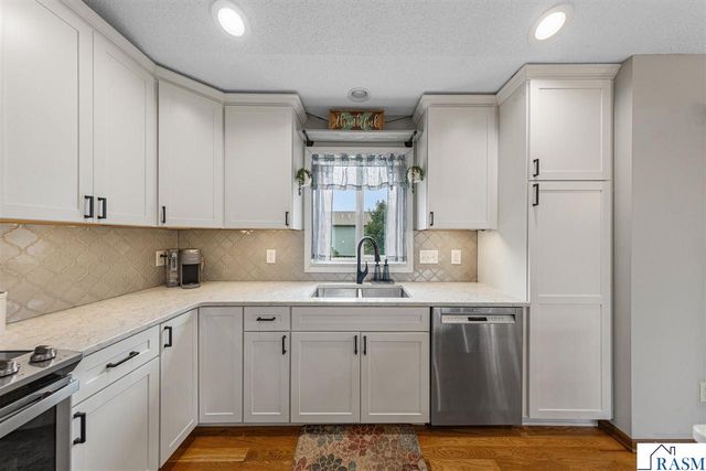 104 Kingsmill Court, Mankato, MN 56001