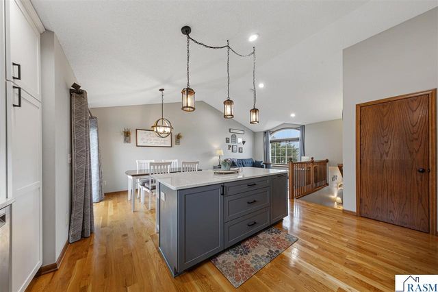 104 Kingsmill Court, Mankato, MN 56001