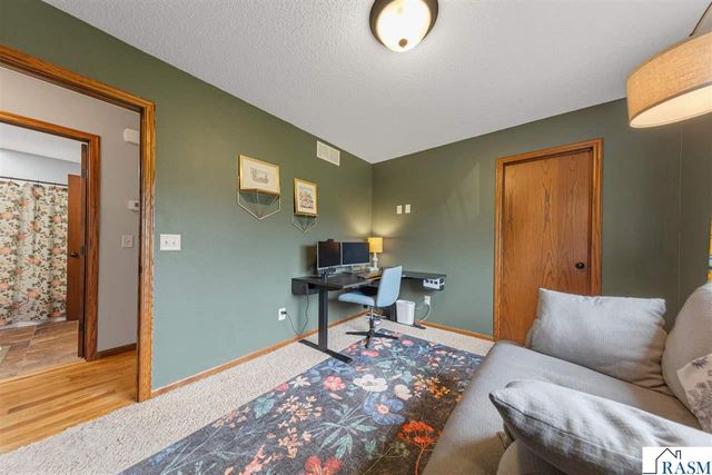 104 Kingsmill Court, Mankato, MN 56001