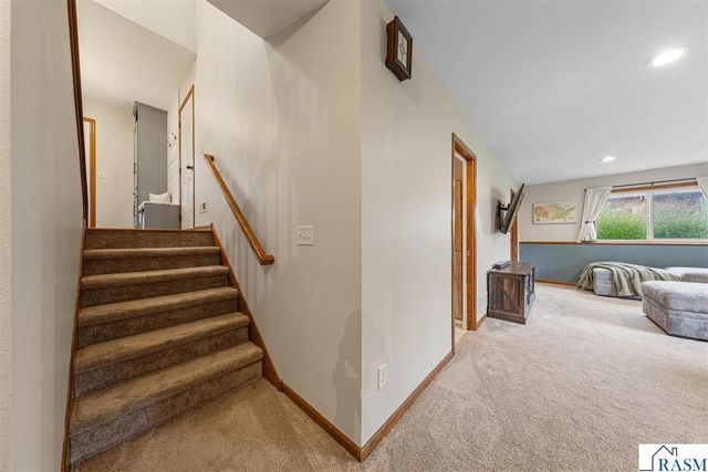 104 Kingsmill Court, Mankato, MN 56001