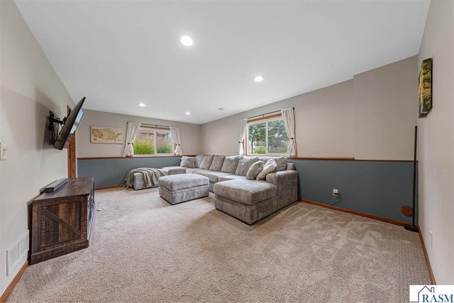 104 Kingsmill Court, Mankato, MN 56001