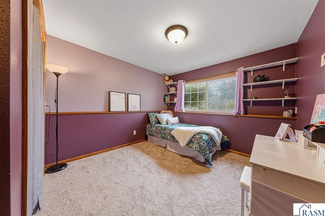 104 Kingsmill Court, Mankato, MN 56001