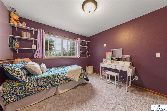 104 Kingsmill Court, Mankato, MN 56001
