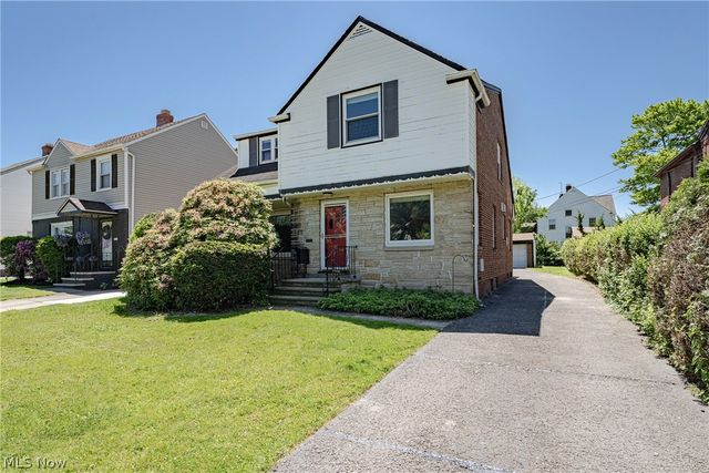 3666 Silsby Road, University Heights, OH 44118