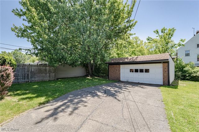 3666 Silsby Road, University Heights, OH 44118