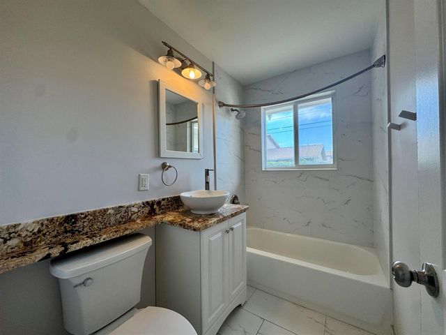 924 SE 8TH Court, Deerfield Beach, FL 33441