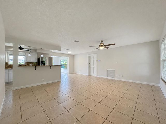 924 SE 8TH Court, Deerfield Beach, FL 33441