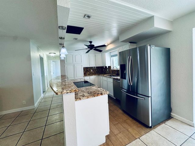 924 SE 8TH Court, Deerfield Beach, FL 33441