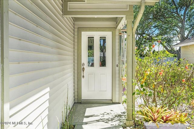 53 BRISTOL Lane, Palm Coast, FL 32137