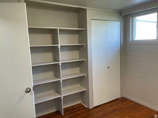 828 N VALERIA DR, Layton, UT 84041