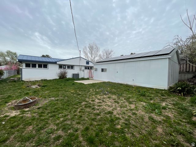 828 N VALERIA DR, Layton, UT 84041