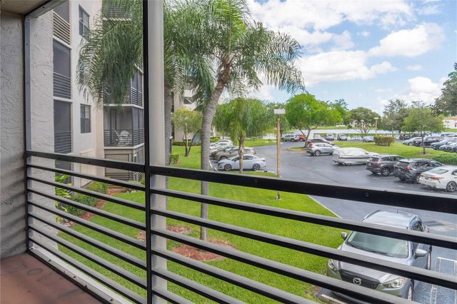 1101 Colony Point Circle 220, Pembroke Pines, FL 33026
