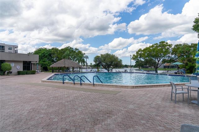 1101 Colony Point Circle 220, Pembroke Pines, FL 33026