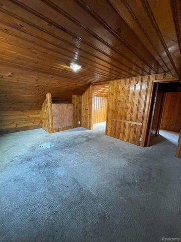 16500 Eastburn Street, Detroit, MI 48205