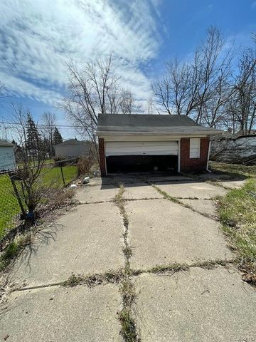 16500 Eastburn Street, Detroit, MI 48205