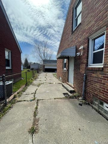 16500 Eastburn Street, Detroit, MI 48205