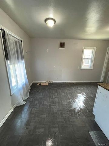 16500 Eastburn Street, Detroit, MI 48205