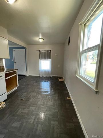 16500 Eastburn Street, Detroit, MI 48205