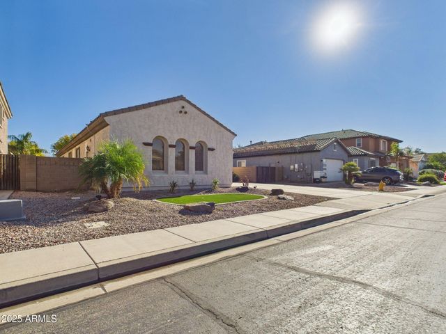 6915 S SAPPHIRE Way, Chandler, AZ 85249