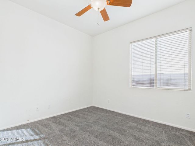 6915 S SAPPHIRE Way, Chandler, AZ 85249