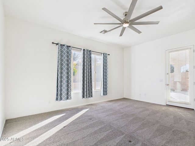 6915 S SAPPHIRE Way, Chandler, AZ 85249