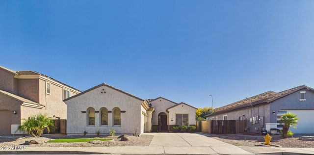 6915 S SAPPHIRE Way, Chandler, AZ 85249