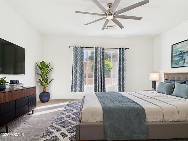 6915 S SAPPHIRE Way, Chandler, AZ 85249