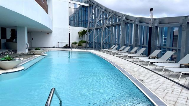 851 NE 1st Ave 412, Miami, FL 33132