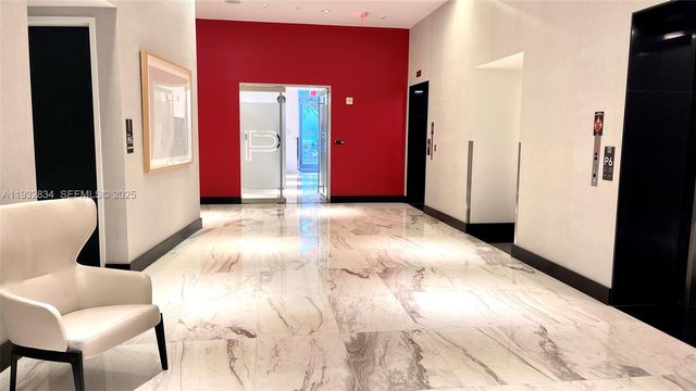 851 NE 1st Ave 412, Miami, FL 33132