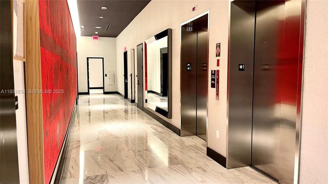 851 NE 1st Ave 412, Miami, FL 33132