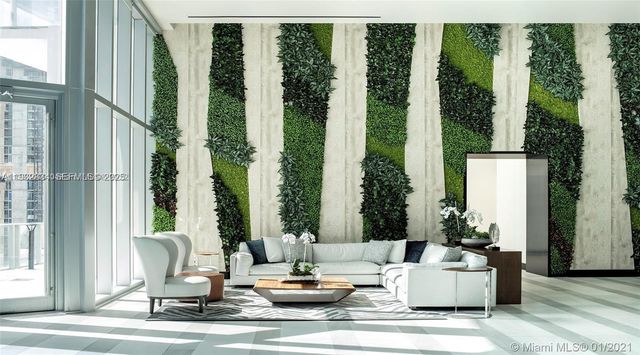 851 NE 1st Ave 412, Miami, FL 33132