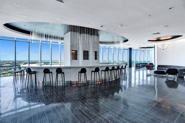 851 NE 1st Ave 412, Miami, FL 33132